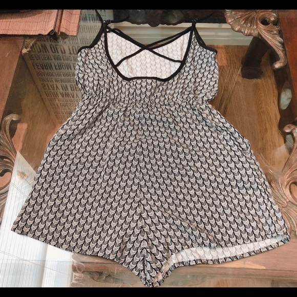 H&M Romper - Picture 5 of 6